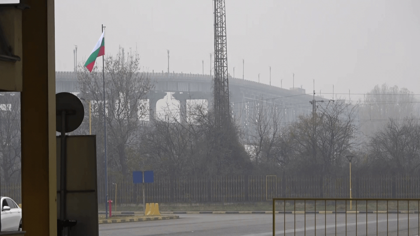 ВИДЕО: Отварят напълно Дунав мост за празниците, напролет започват и магистралата към Русе