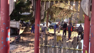 Община Разград премахна опасни съоръжения от три детски площадки